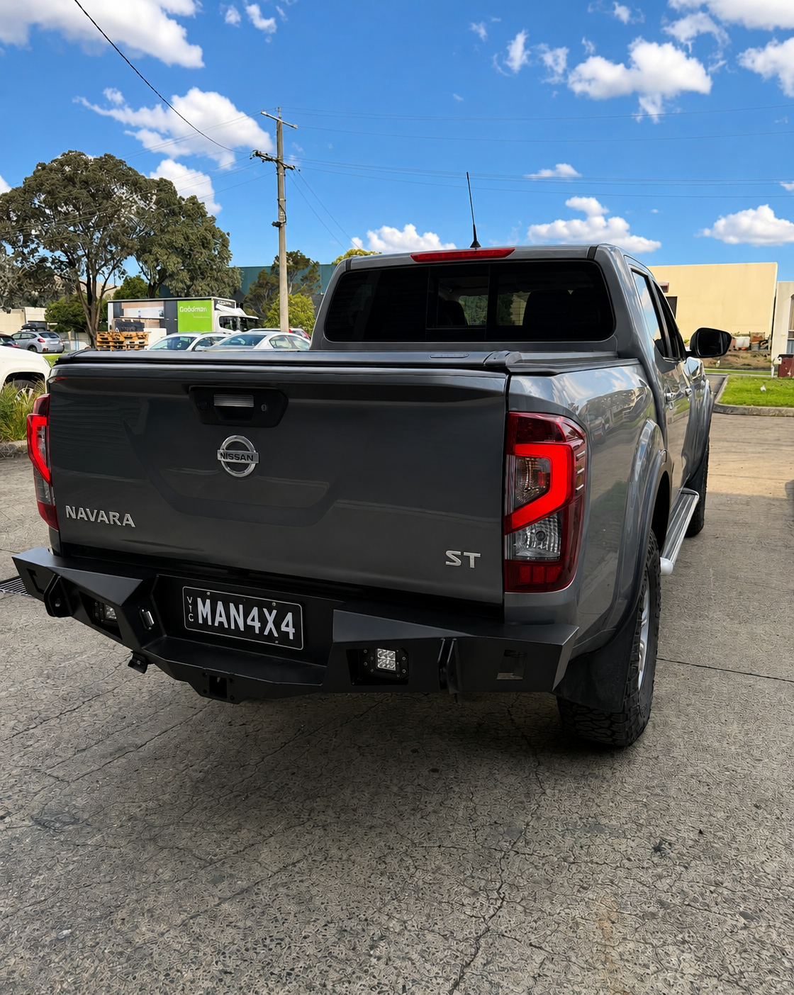 REAR BAR NP300